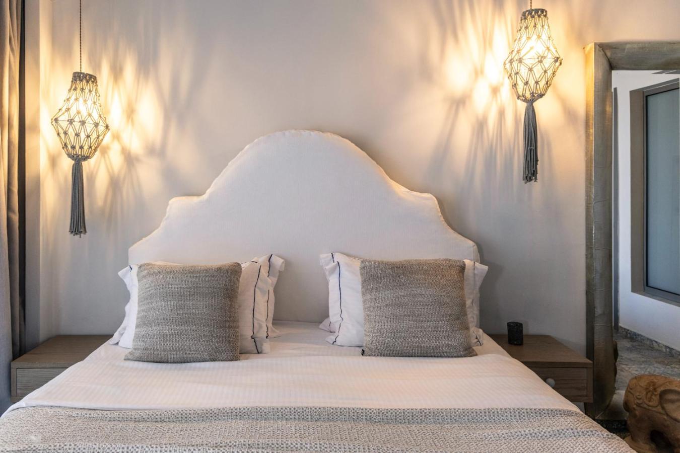 Blue Carpet Luxury Suites Pefkochori Exterior photo
